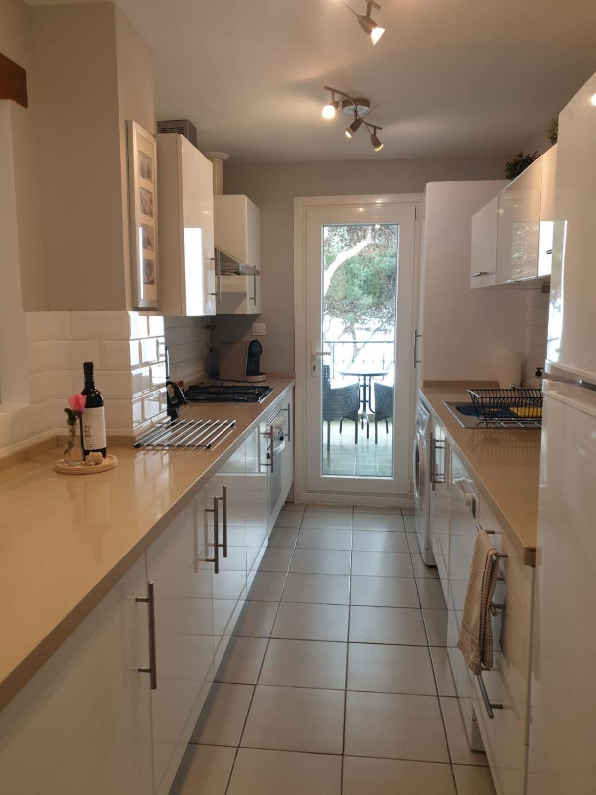 Tres Piedras Apartment